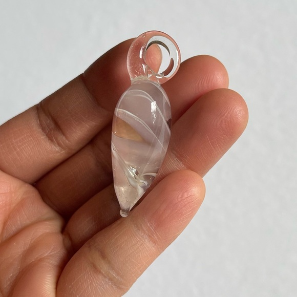 NWOT Handmade Swirl Pink Clear Glass Heart Pendant for Necklace Jewelry - Picture 5 of 6